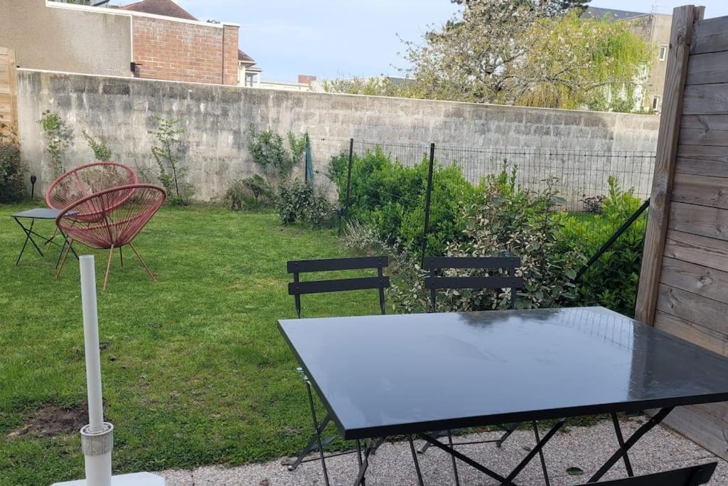 Holiday home Maison Avec Jardin Sur